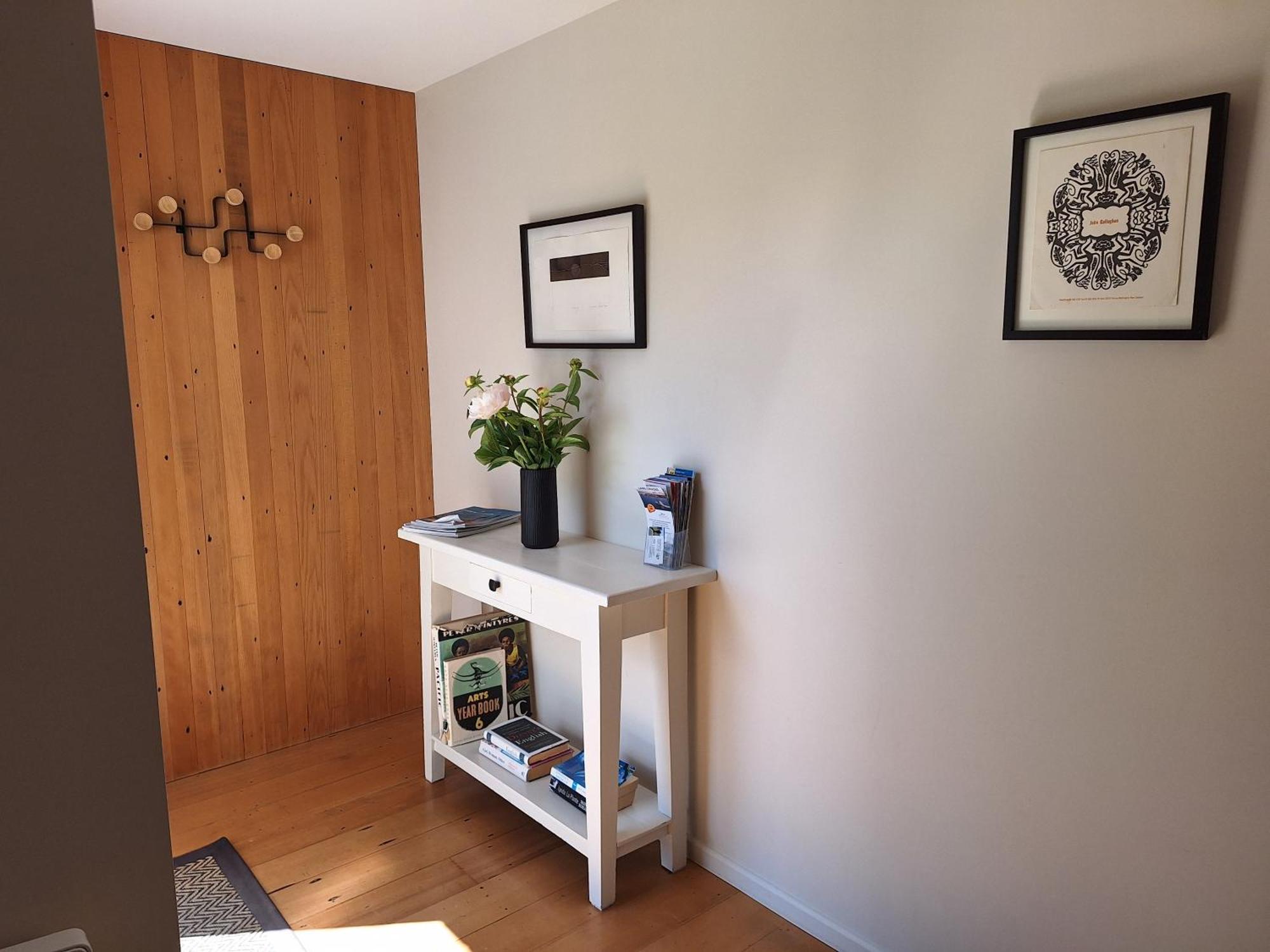 Kowhai Studio -Private Opposite Golf Course In Central 와나카 외부 사진