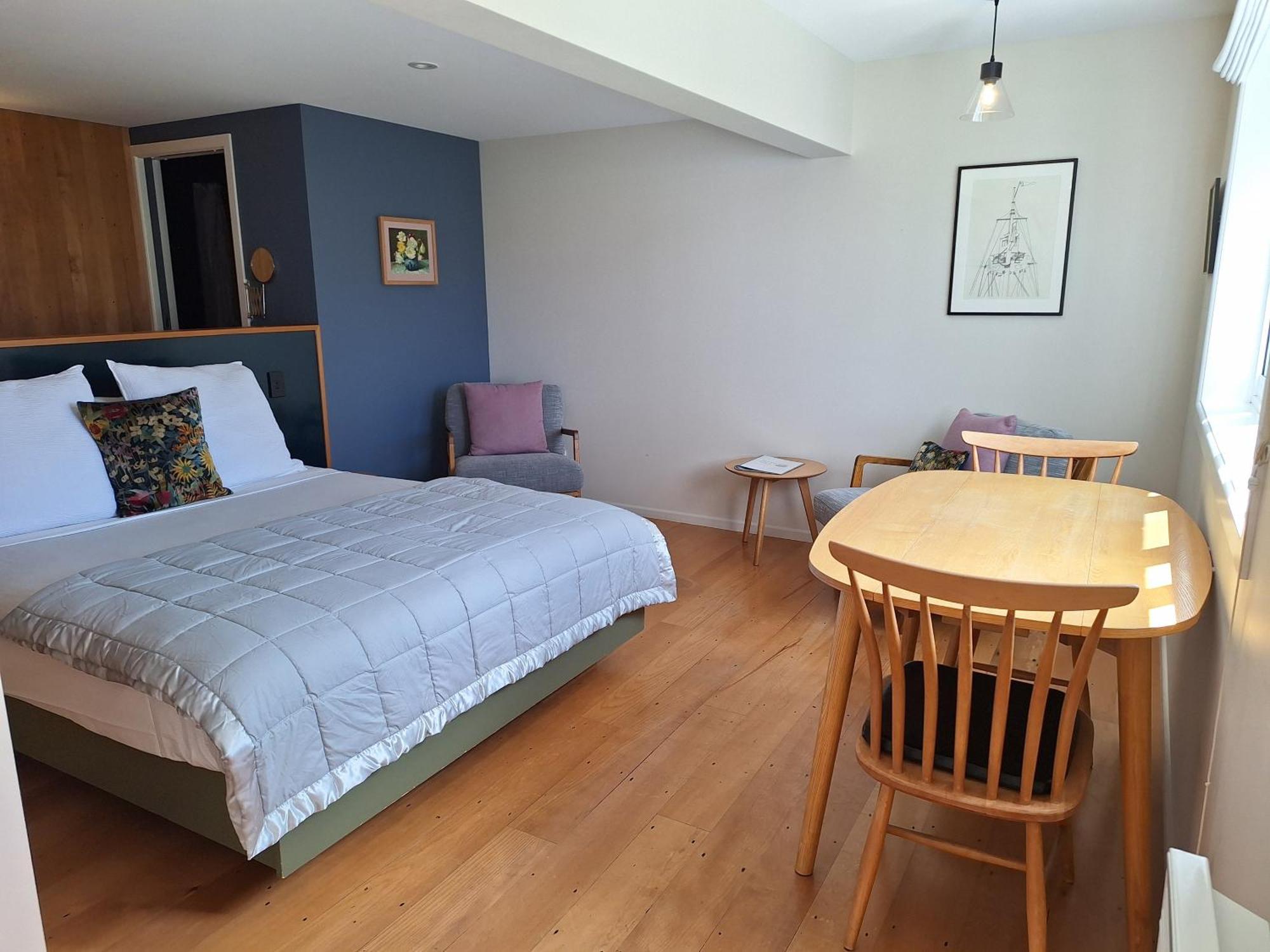 Kowhai Studio -Private Opposite Golf Course In Central 와나카 외부 사진